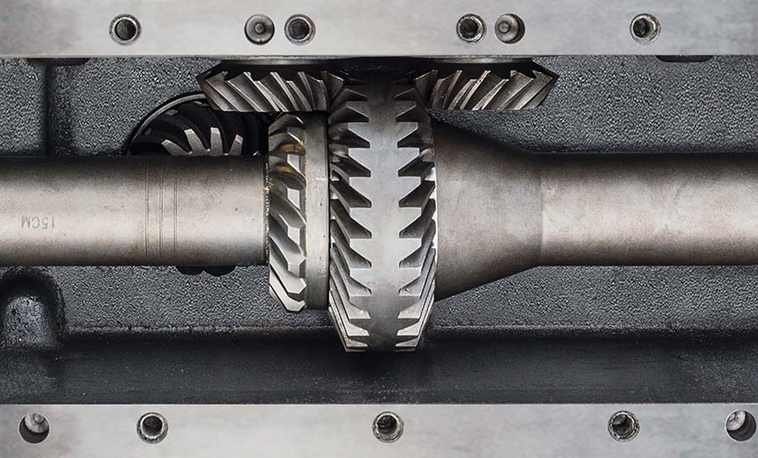 Olimac-Drago-GT-piu-potenza-ingranaggeria-automobilistica-higher-power-automotive-gears-mayor-potencia-con-engranajes-sector-automoción Olimac-Drago-GT-piu-potenza-ingranaggeria-automobilistica-higher-power-automotive-gears-mayor-potencia-con-engranajes-sector-automoción